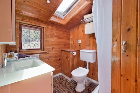 Crackenback Cottage 1884 - Foster Accommodation 4