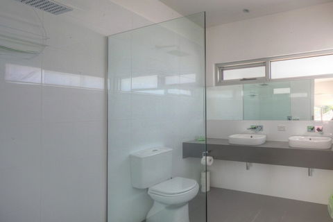 Villa Moyne - Foster Accommodation 3