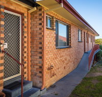Beach Shack on Beach St Couples Retreat - Foster Accommodation