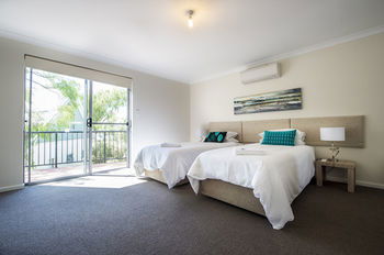 Forte Capeview Apartments - Foster Accommodation 1