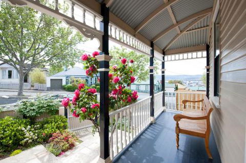 Library House - Foster Accommodation 6