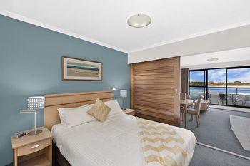 The Oak Room 106 - Foster Accommodation 1