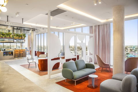 Holiday Inn Werribee, An IHG Hotel - Foster Accommodation 4
