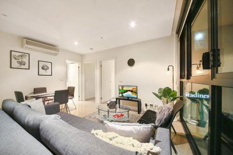 A Cozy 2BR CBD Apartment Near Bourke St. Mall - Foster Accommodation 2
