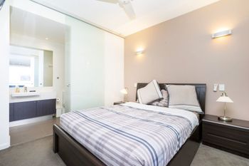 Executive Studio Inner City Apartment - Foster Accommodation 4