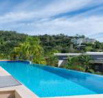 Azure Seas Executive Airlie Beach