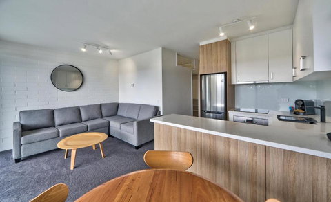 Snow Ski Apartments 23 - Foster Accommodation 1