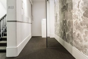 Stunning City Apartment H350 - Foster Accommodation 6