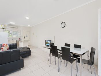 Sandy Point Road Unit 337 265 Pacific Blue - Foster Accommodation 3