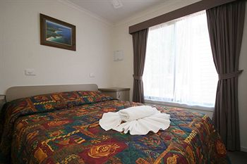Wallamba River Holiday Park - Foster Accommodation 2