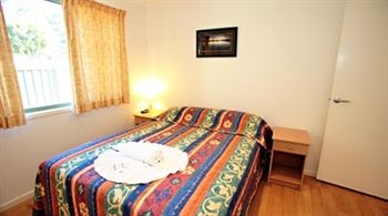 Wallamba River Holiday Park - Foster Accommodation 3