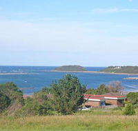 Water View House at Orient Point - Foster Accommodation