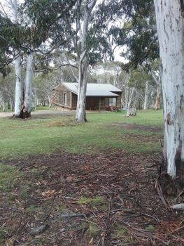 Gooandra Alpine Cabins - Foster Accommodation 3