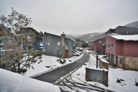 Blues Air 4 - Foster Accommodation 4