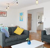 Newly Renovated Unit Waters Edge - Foster Accommodation