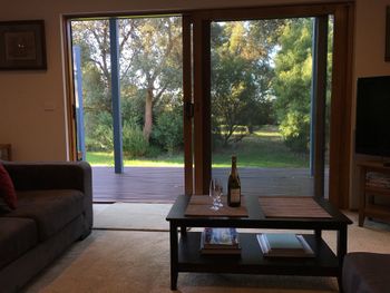 Uringah Rejuvenate Stays - Foster Accommodation 2