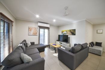 Seaclusion - Foster Accommodation 1