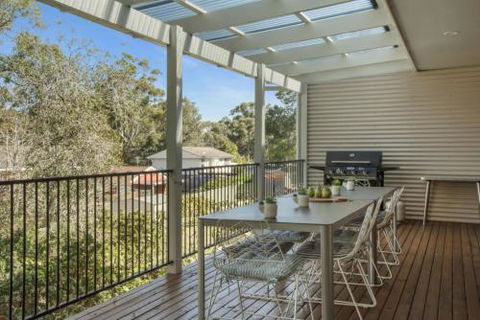 BEACH WITHIN REACH - Foster Accommodation 0