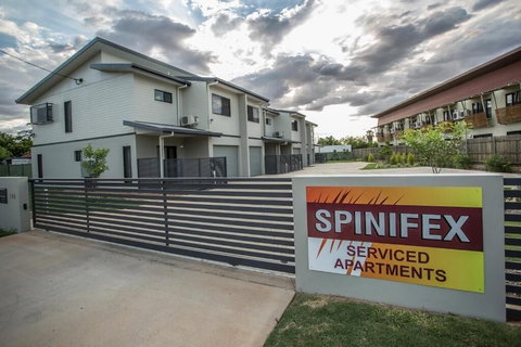 Spinifex Motel & Serviced Apartments - Foster Accommodation 5