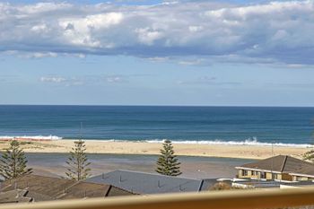 Peninsula 22 - Foster Accommodation 0