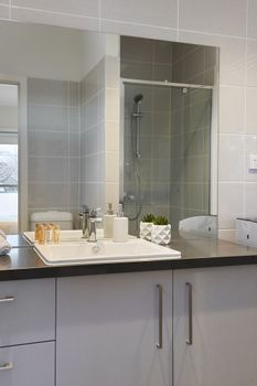 Bright & Updated 1 Bedroom Apartment - Foster Accommodation 3