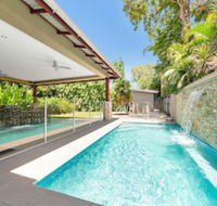 Luxury Home near Marina - Foster Accommodation