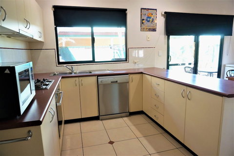 Ningaloo Breeze Villa 9 - Foster Accommodation 0