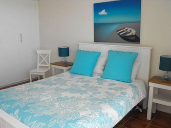 Beachpoint Unit 202 - Foster Accommodation 1