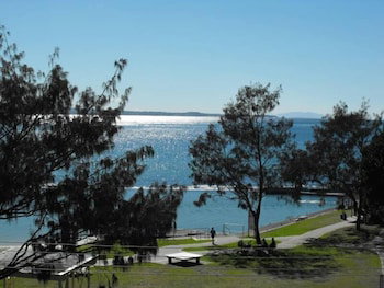 Beachpoint Unit 202 - Foster Accommodation 0
