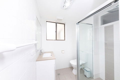 Hibiscus Court Unit 4 - Foster Accommodation 2