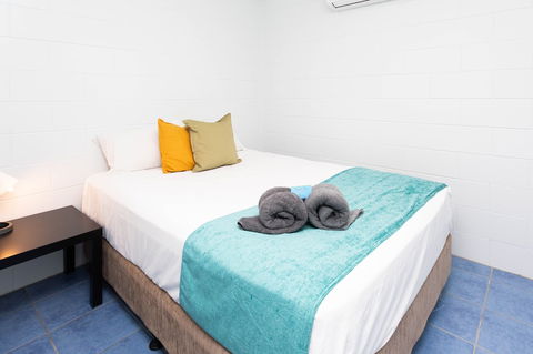 Airlie Sun & Sand Accommodation 6 - Foster Accommodation 5