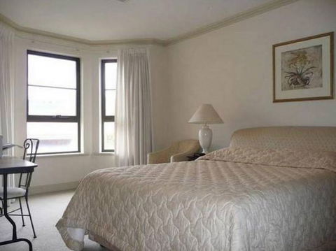 Absolute Luxury In The East End Of Adelaide Apartment - Foster Accommodation 4