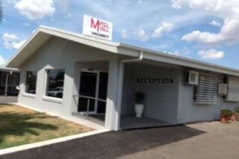 Motel Myall - Foster Accommodation 1