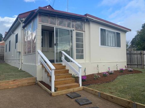 Hotel Blue - Foster Accommodation 1