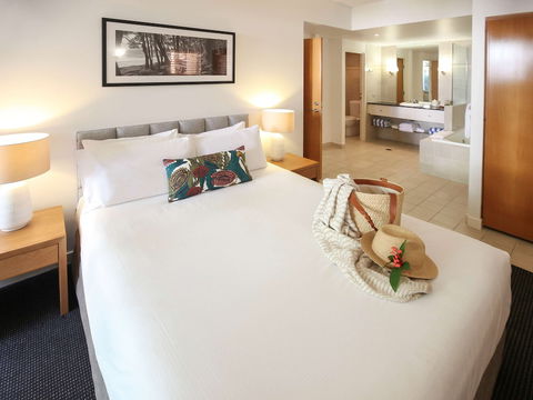 The Sebel Noosa - Foster Accommodation 6
