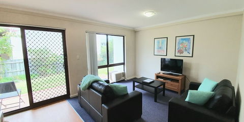 West Beach Lagoon 202 - Quiet & Ground Floor - Foster Accommodation 6