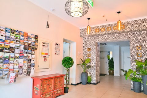 Regency Apartments - Foster Accommodation 0