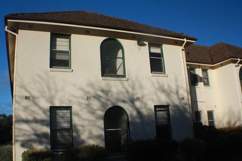 The Dormie House - On The Golf Course - Foster Accommodation 1