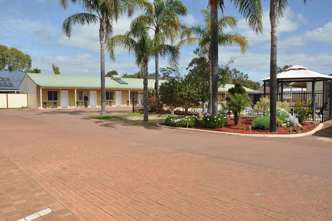 Pinjarra Resort - Foster Accommodation 0