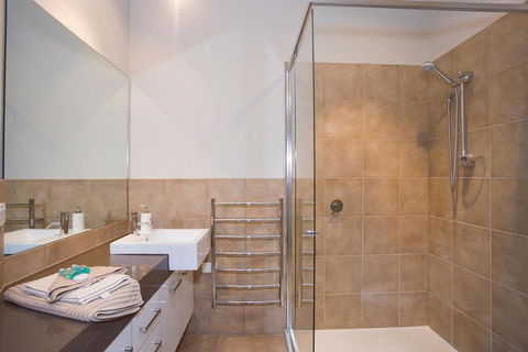 7 Bell Street Apartments - Foster Accommodation 2