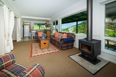 The Bryn At Tilba Family Cottage - Foster Accommodation 6