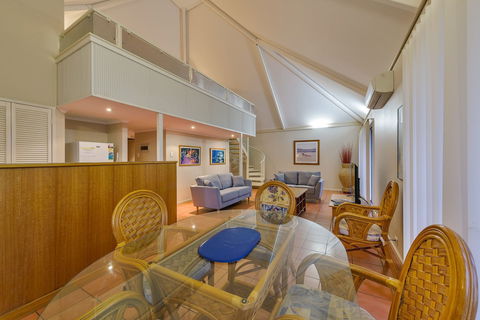 Osprey Holiday Village Unit 123 - Foster Accommodation 1