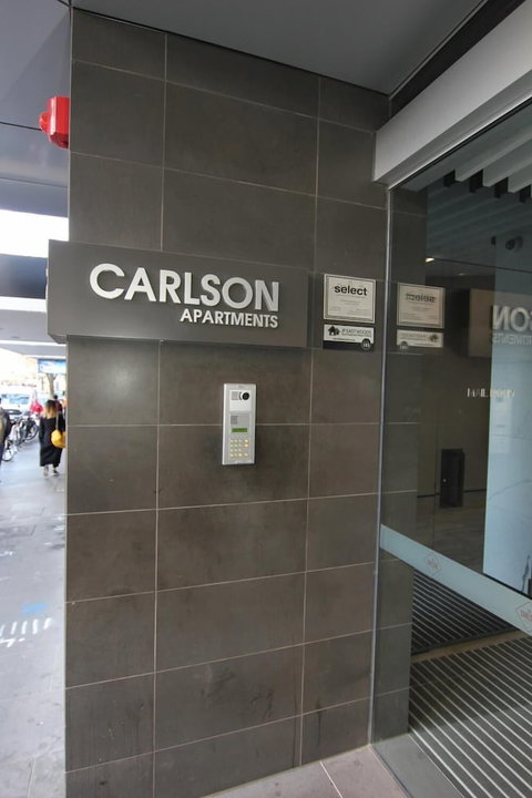 Carlson CBD Apartments - Foster Accommodation 1