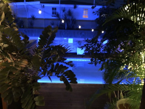 Serenity On Magnetic - Foster Accommodation 2