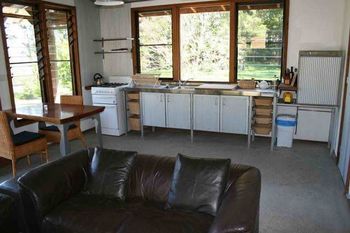 The Cedars Cottages - Foster Accommodation 5