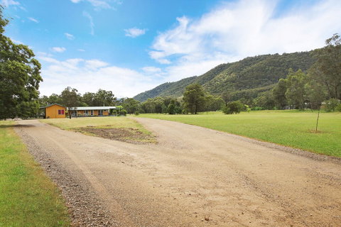 Feathertop Views And Dorm - Foster Accommodation 0