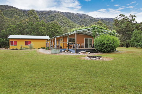 Feathertop Views And Dorm - Foster Accommodation 2