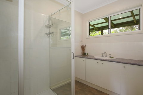 Feathertop Views And Dorm - Foster Accommodation 3