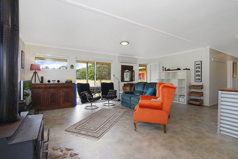 Feathertop Views And Dorm - Foster Accommodation 6