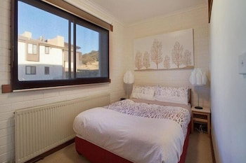 Lawlers 20 - Foster Accommodation 5